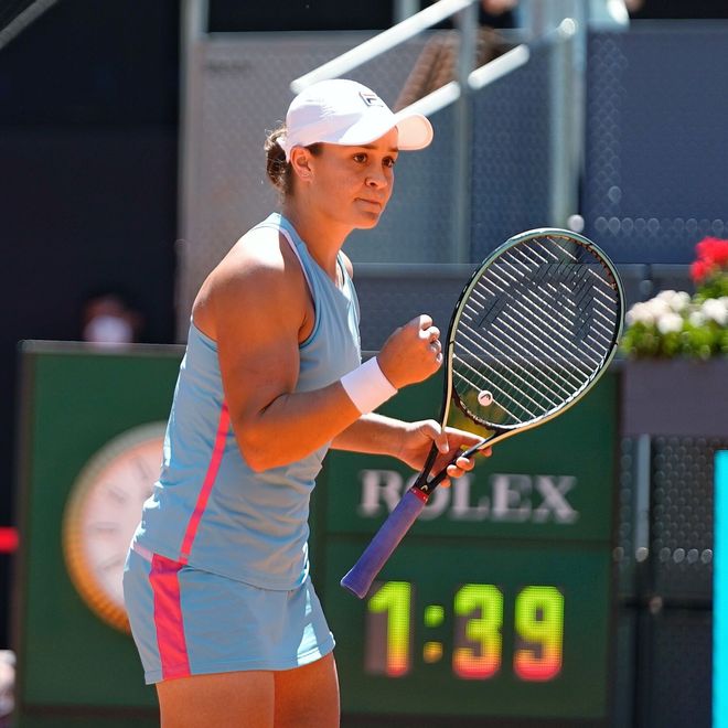 九游-科维托娃在美国队比赛中最后时刻胜出，大比分获胜引发热议！比赛高潮迭起的简单介绍