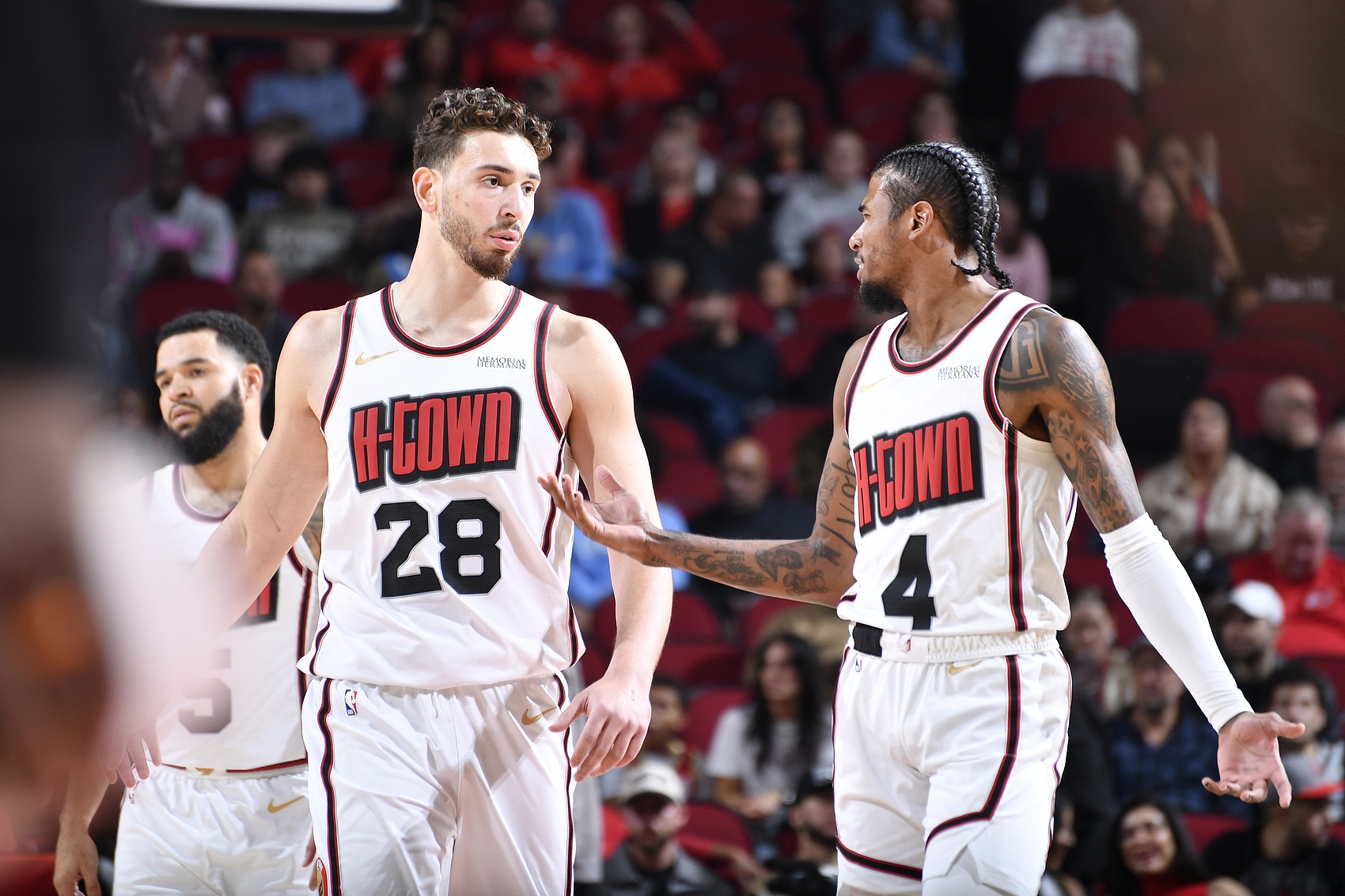 关于NBA总决赛赛程吃紧，休斯敦火箭国际比赛日刷新队史纪录，话题不断，轮换策略成焦点的信息